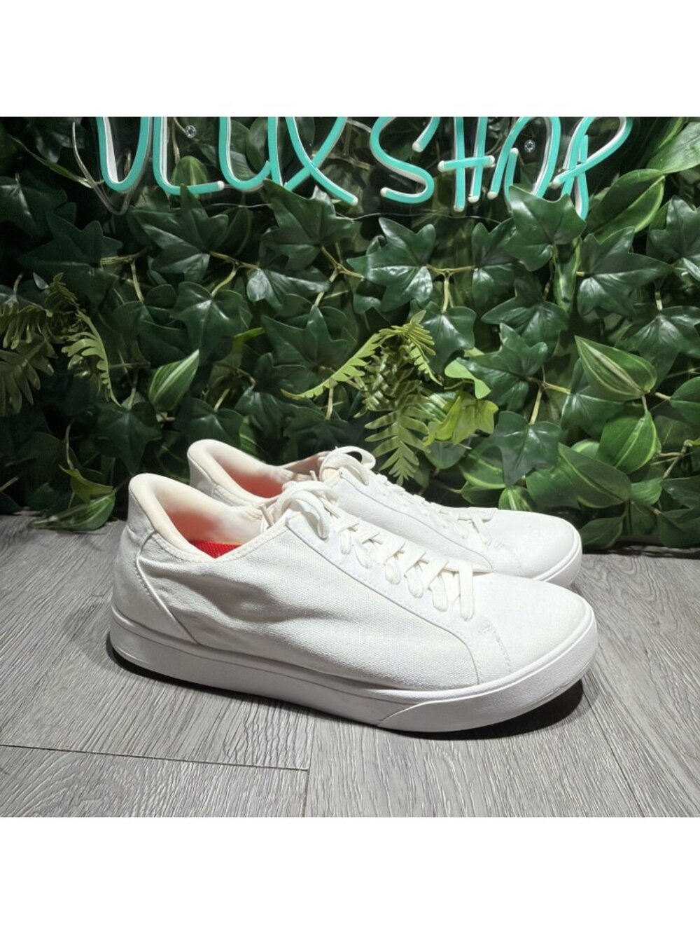 KIZIK IRVINE MENS SZ 9.5 Sneakers SHOES WOMAN SZ 11 Wide WHITE UNISEX